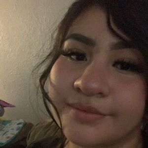 Meet your Posher, Ines